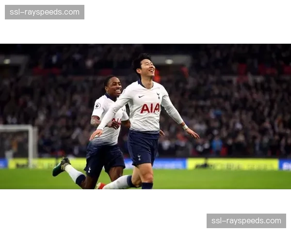 伯恩茅斯2-1逆转狼队，塞门约完成梅开二度