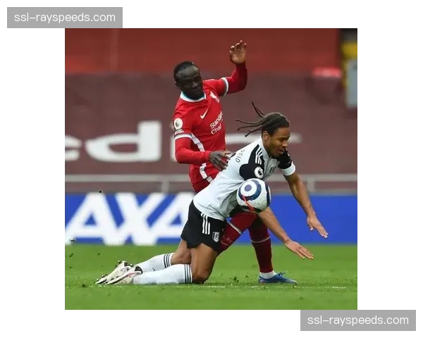 评论：富勒姆失利背后，中场保护不足致肋部屡被洞穿